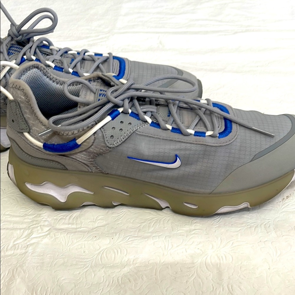 NIKE MENS 354Gray Sneakers with Blue Highlights - Picture 2 of 9
